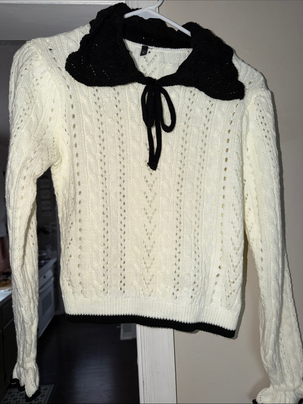 TRENDYOL Women’s Cream Cable Knit Sweater with Black Collar